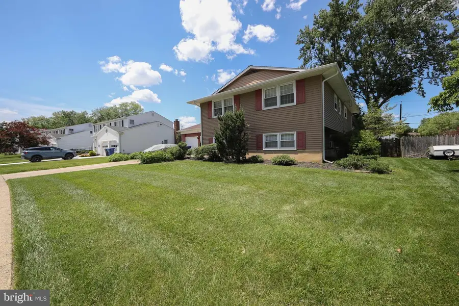 809 Charleston Rd, Mount Laurel, NJ 08054 - #3