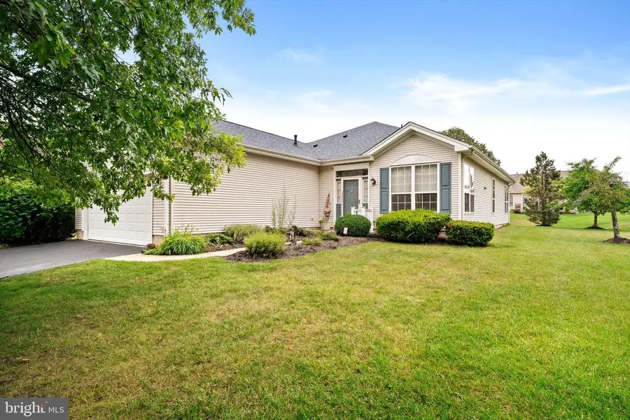 5 Ellington Dr, Columbus, NJ 08022 - #3