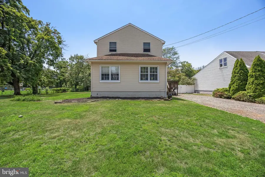 208 S Garfield Ave, Moorestown, NJ 08057 - #2