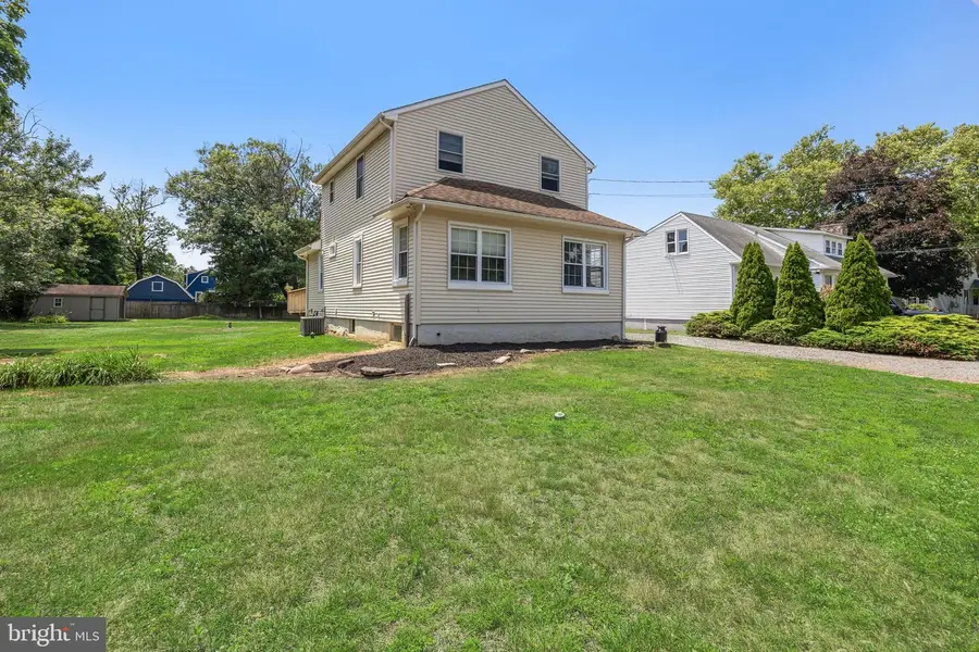 208 S Garfield Ave, Moorestown, NJ 08057 - #3