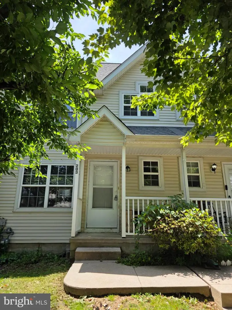 203 River Ct, Fieldsboro, NJ 08505 - #1