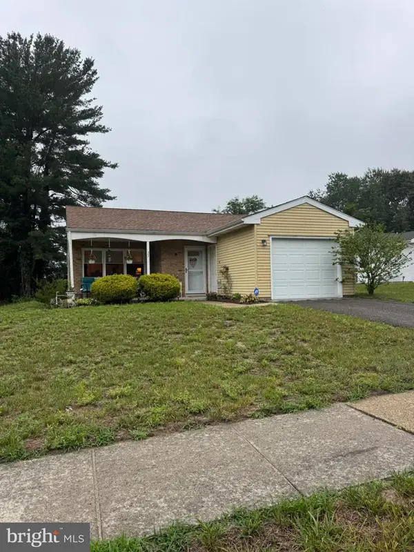 37 Kingston Way, SOUTHAMPTON, NJ 08088