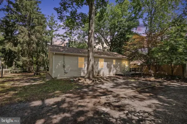 23 Gentian St, BROWNS MILLS, NJ 08015