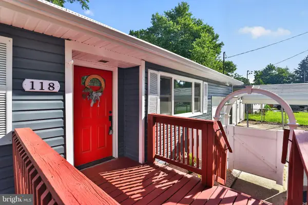 118 Carlisle St, BROWNS MILLS, NJ 08015