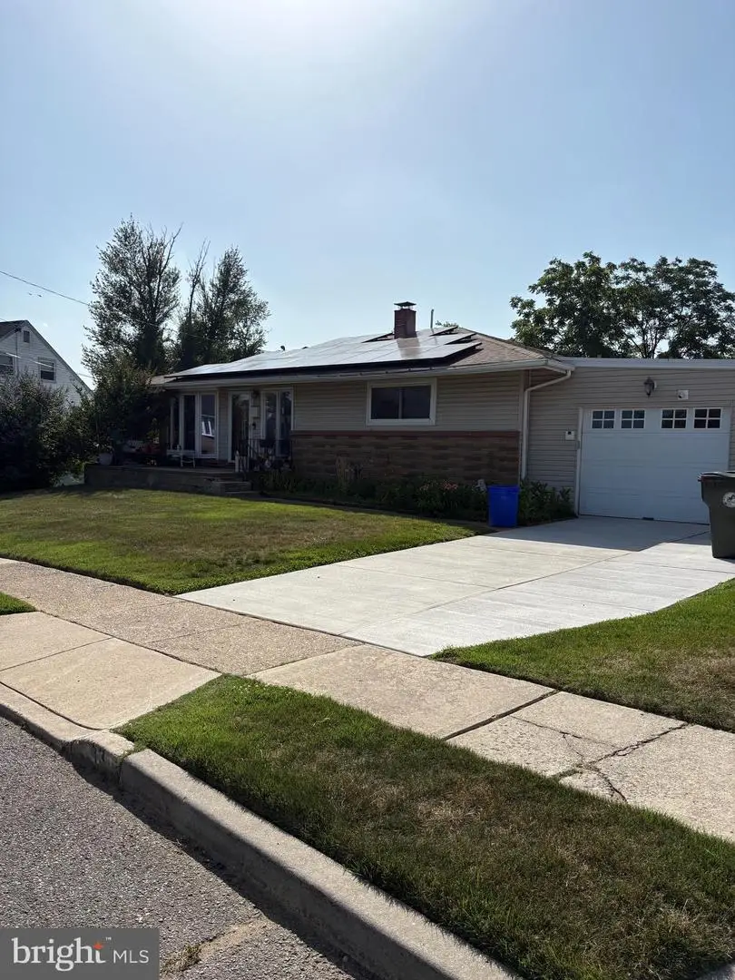 13 Lamont Rd, Burlington, NJ 08016 - #2