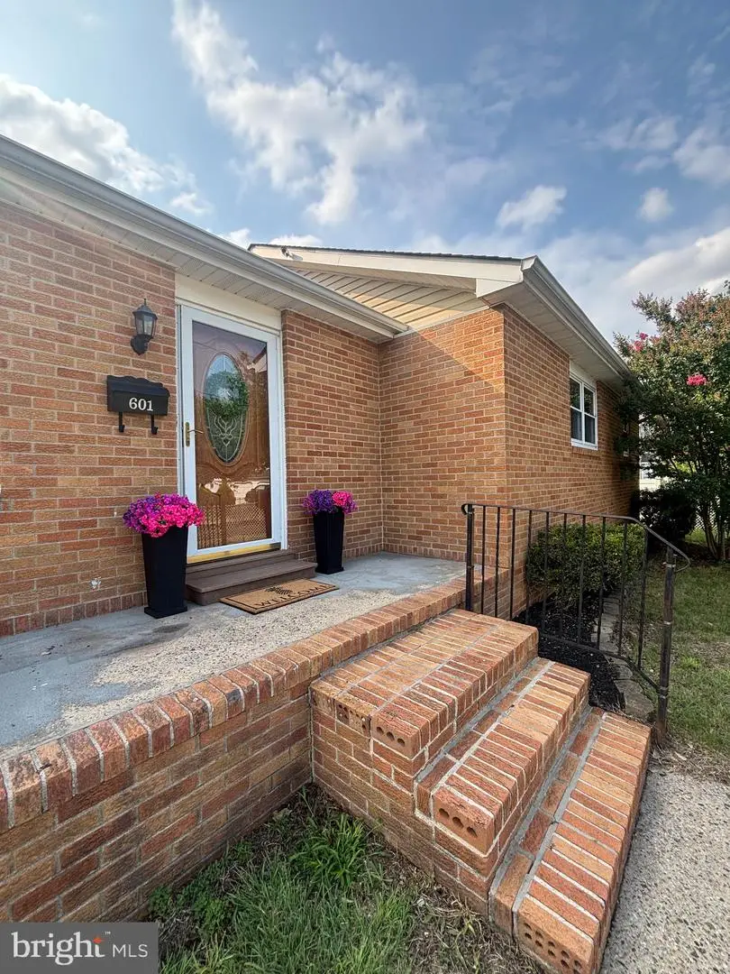 601 Dauphin St, Riverside, NJ 08075 - #3