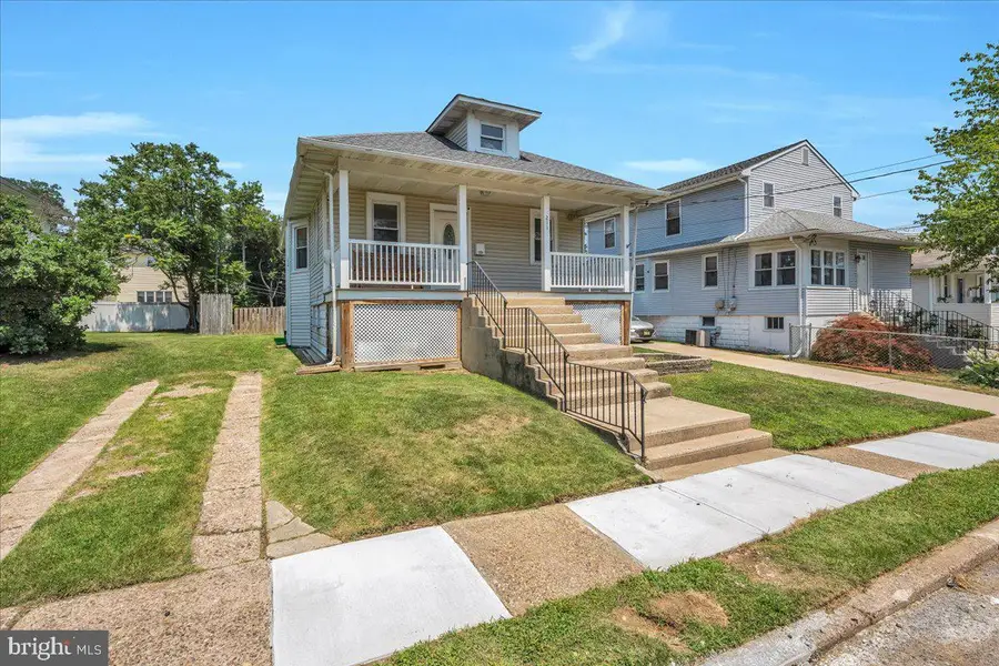 211 S Cedar Ave, Maple Shade, NJ 08052 - #3