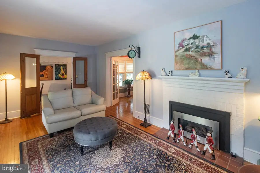 218 Linden Ave, Riverton, NJ 08077 - #3