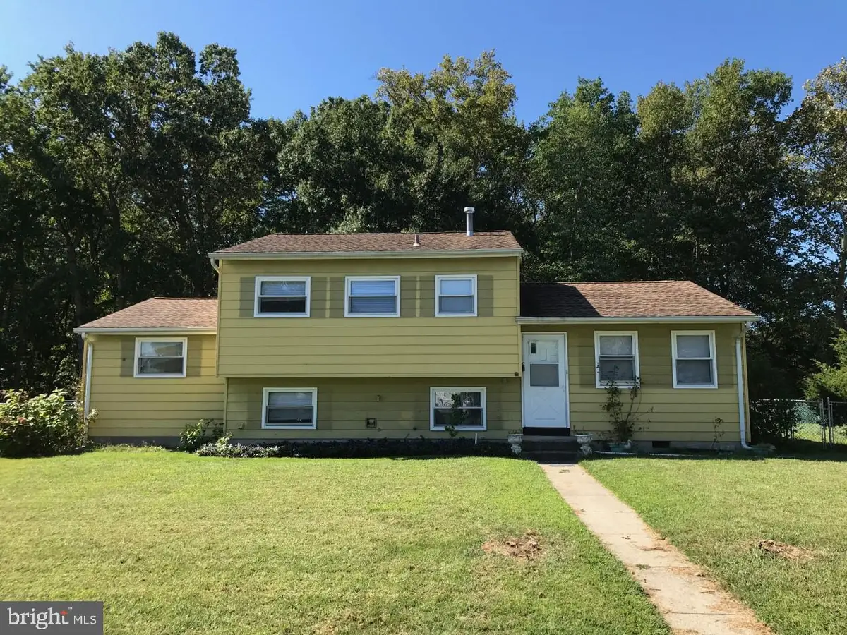 310 University Ave, Pemberton, NJ 08068 - #1