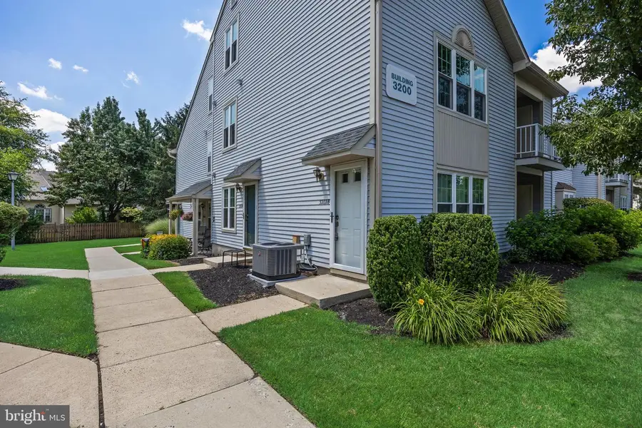 3202-b Ramsbury Ct, Mount Laurel, NJ 08054 - #2