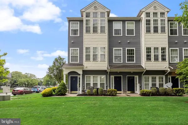 4 Heron Ln, DELANCO, NJ 08075