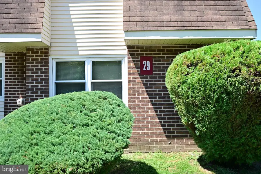 29-8 Florence Tollgate Pl #8, Burlington, NJ 08016 - #2