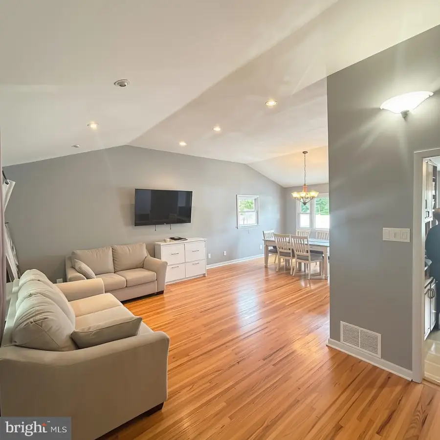10 Wedgewood Dr, Cinnaminson, NJ 08077 - #2