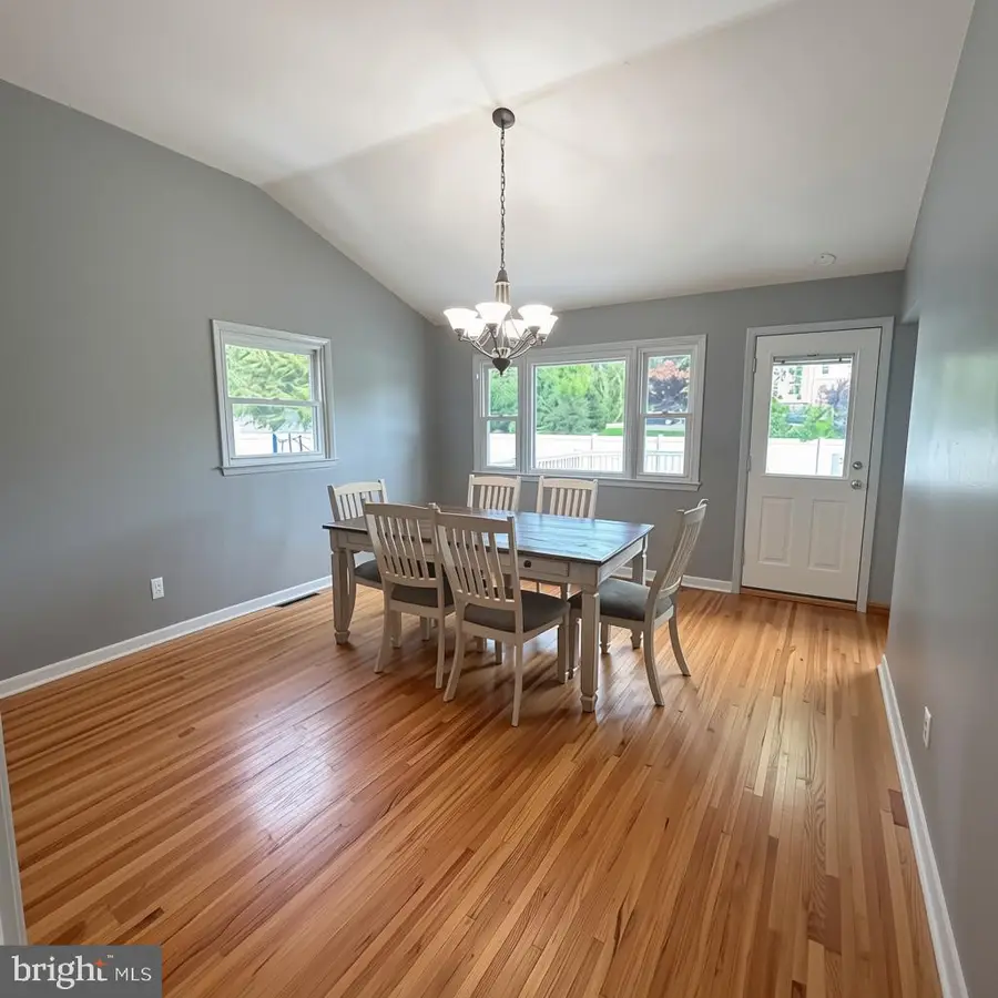 10 Wedgewood Dr, Cinnaminson, NJ 08077 - #3