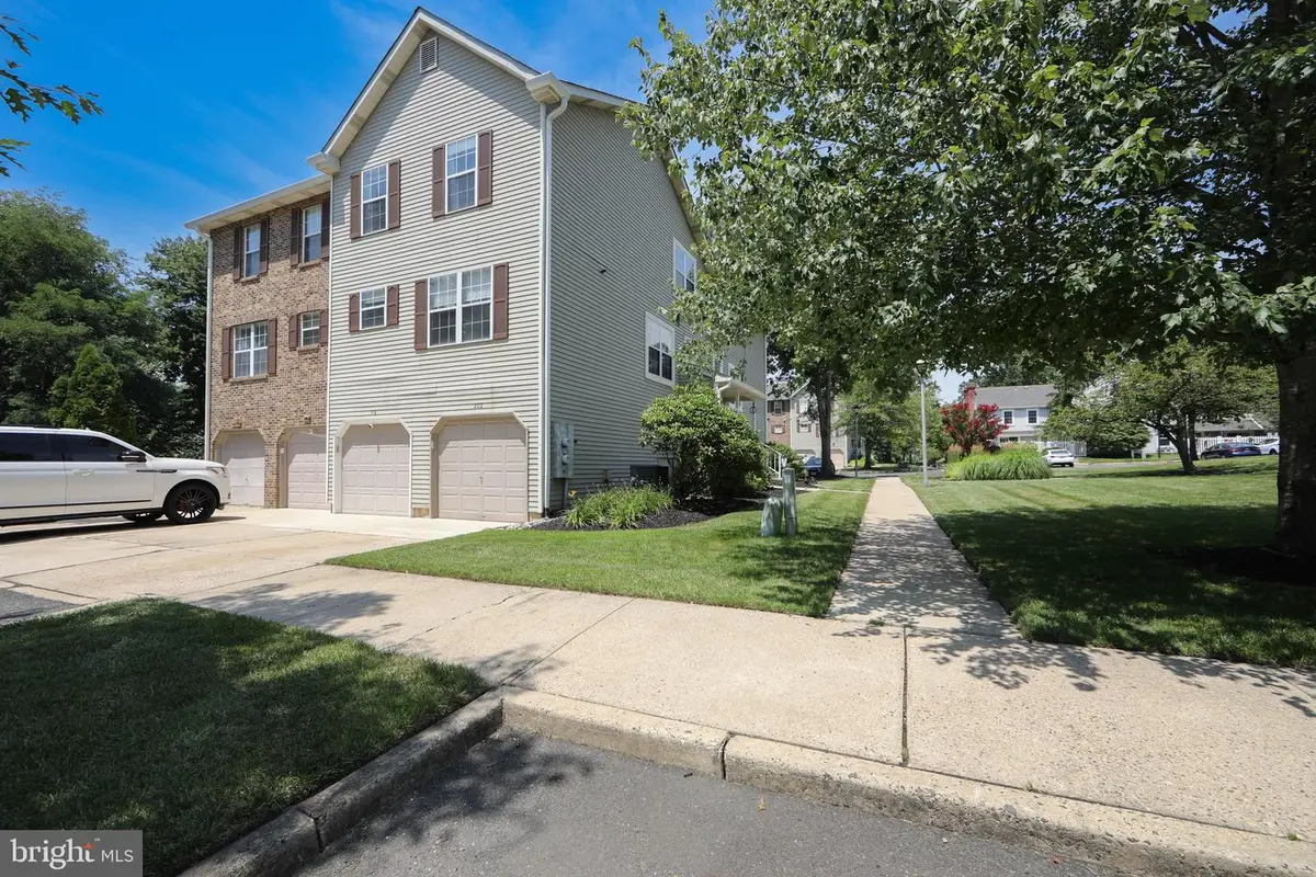 202 Ashby Ct, Mount Laurel, NJ 08054 - #1