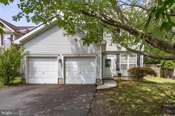 11 Lincoln Dr, COLUMBUS, NJ 08022