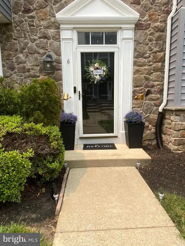 6 Fox Ct, DELANCO, NJ 08075