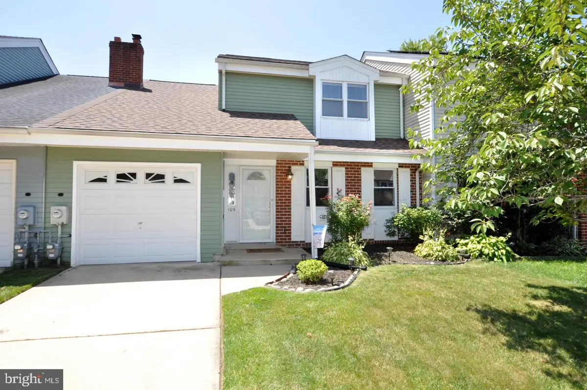 109 Mayfair Ln, Mount Laurel, NJ 08054 - #1
