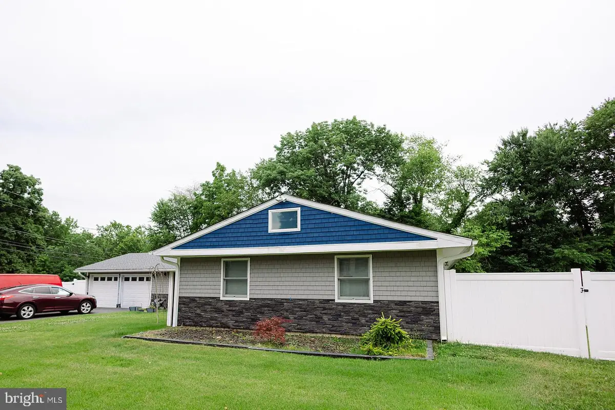 138 Crestview Dr, Willingboro, NJ 08046 - #1