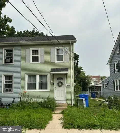 833 W 2nd St, FLORENCE, NJ 08518