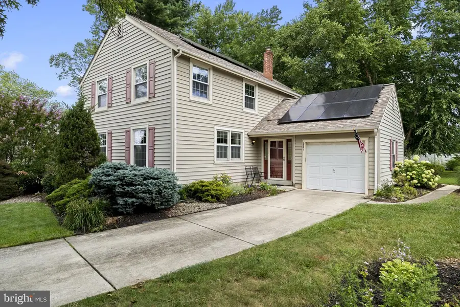 2502 Saint Charles Pl, Cinnaminson, NJ 08077 - #2