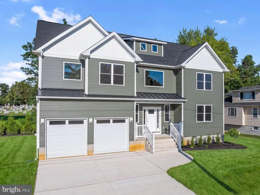 206 E Camden Ave, Moorestown, NJ 08057 - #3