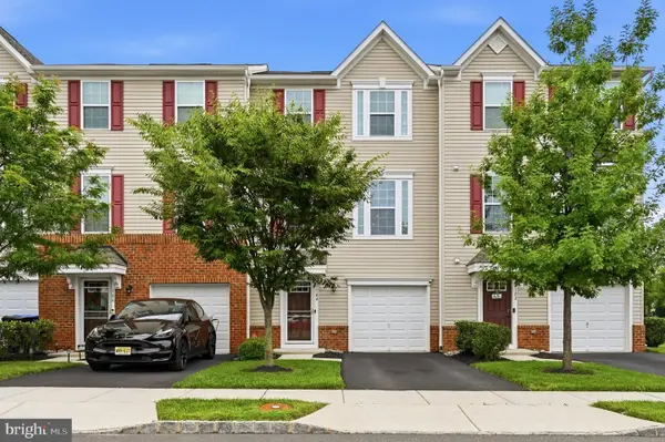 104 Nathan Dr, CINNAMINSON TWP, NJ 08077