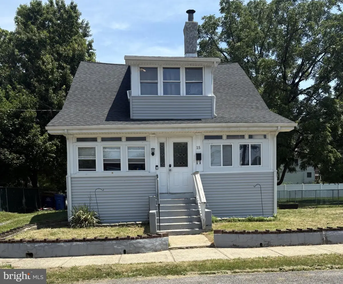 15 S Walnut Ave, Maple Shade, NJ 08052 - #1
