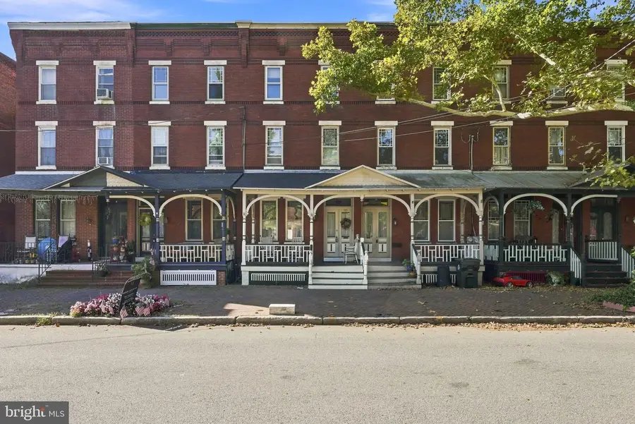 338 E Union St, Burlington, NJ 08016 - #2
