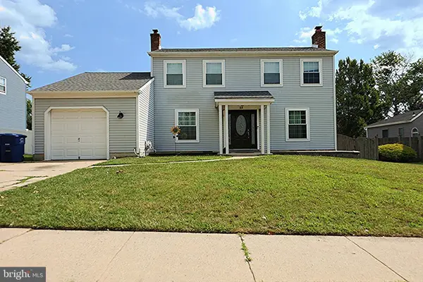 15 Utica Rd, MARLTON, NJ 08053