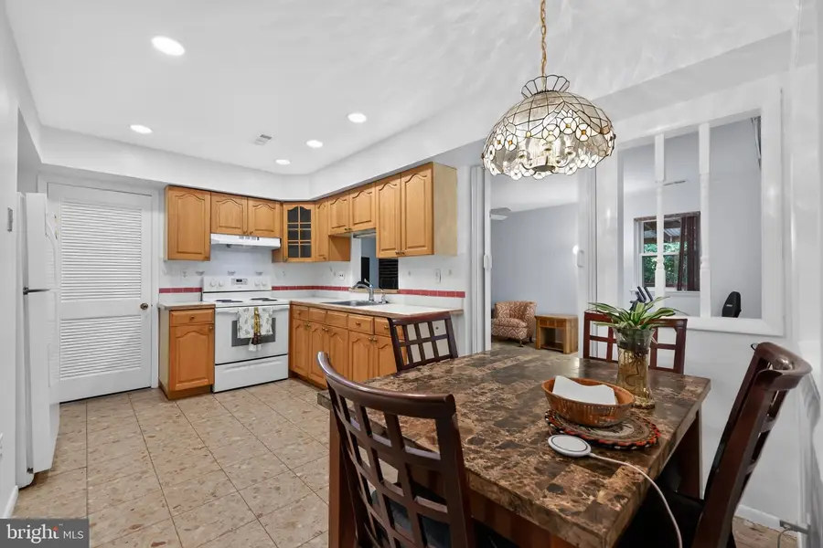 325 Carleton Ln, Mount Laurel, NJ 08054 - #3