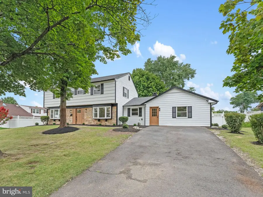 126 Tiffany Ln, Willingboro, NJ 08046 - #2