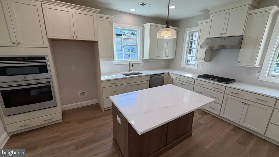 5 Fireside Cir, Columbus, NJ 08022 - #3