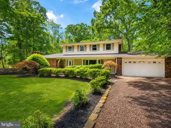 1 Sandra Ln, TABERNACLE, NJ 08088
