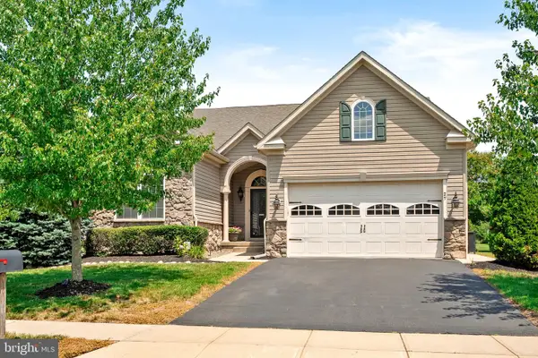27 Applegate Dr, FLORENCE, NJ 08518