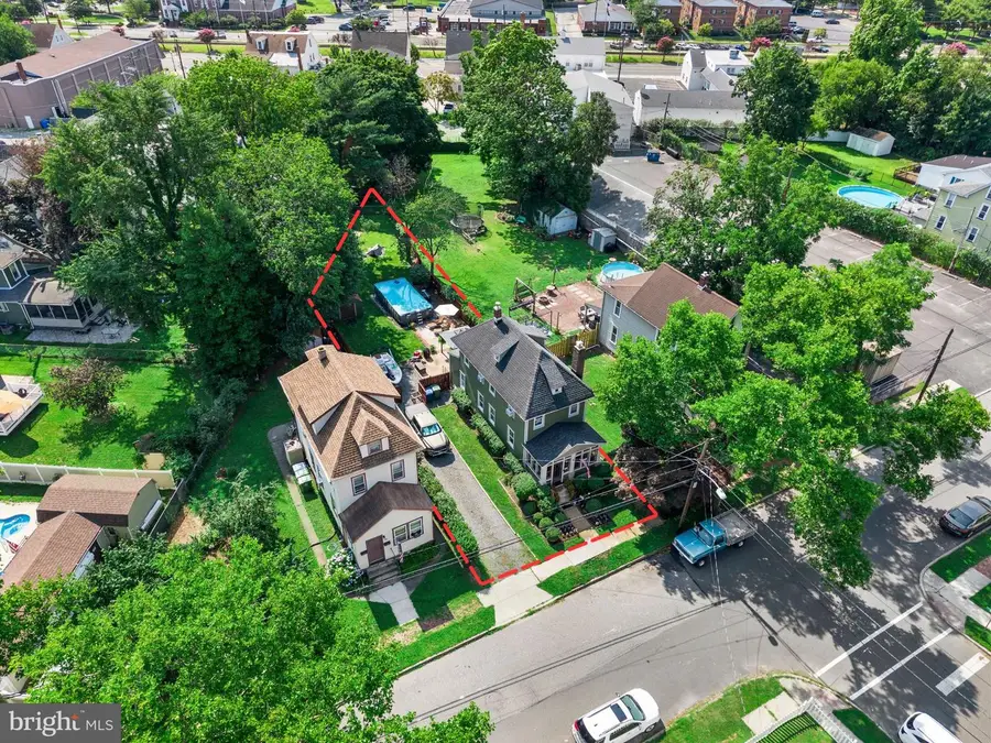 106 W 5th St, Palmyra, NJ 08065 - #2