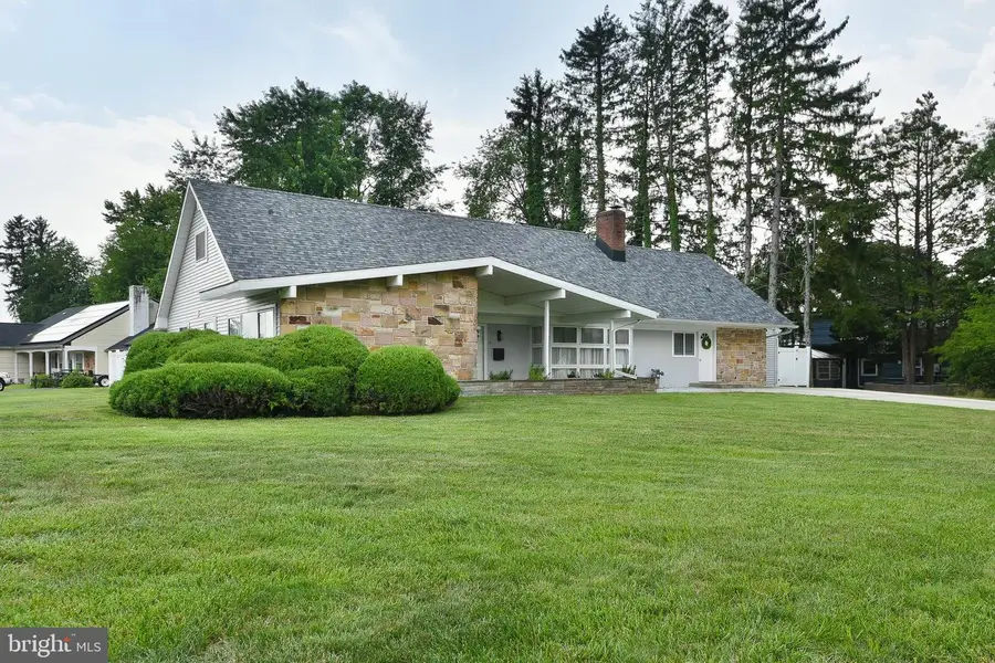 8 Windover Ln, Willingboro, NJ 08046 - #2