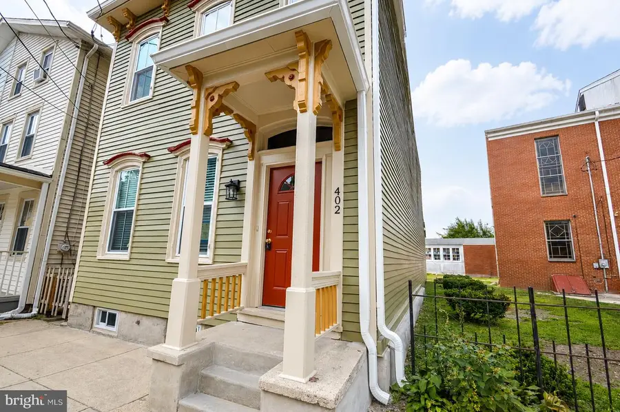 402 Lawrence St, Burlington, NJ 08016 - #2