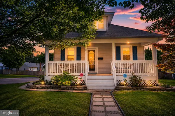103 S Cedar Ave, MAPLE SHADE, NJ 08052