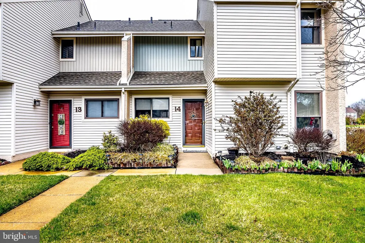 14 Tulip Ct, Mount Laurel, NJ 08054 - #1