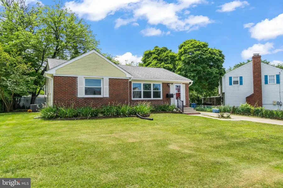 102 Washington Ave, Beverly, NJ 08010 - #3