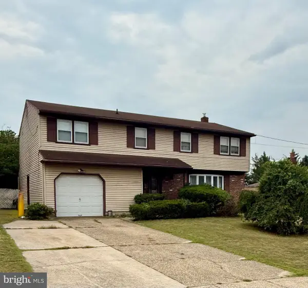 17 Beechtree Dr, CINNAMINSON, NJ 08077