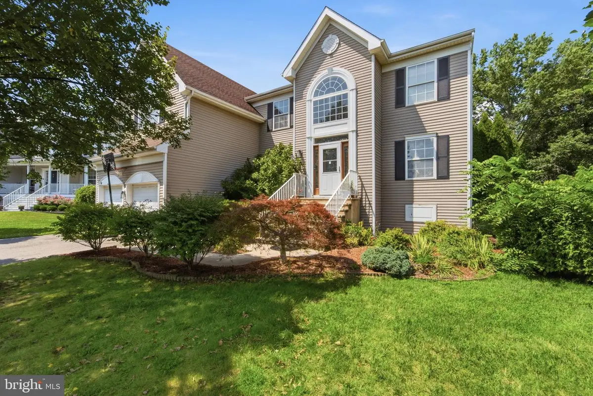 38 Fairmont Dr, Columbus, NJ 08022 - #1