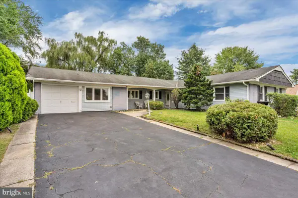 68 Thornhill Ln, WILLINGBOROUGH, NJ 08046