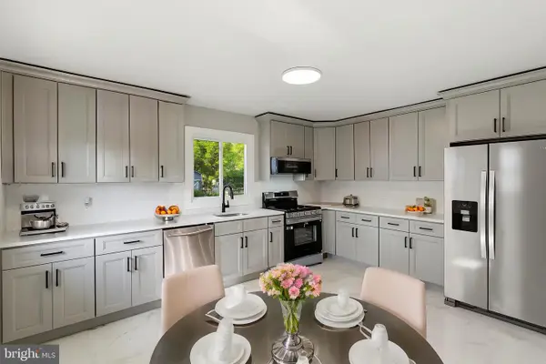 26 W 2nd St, FLORENCE, NJ 08518