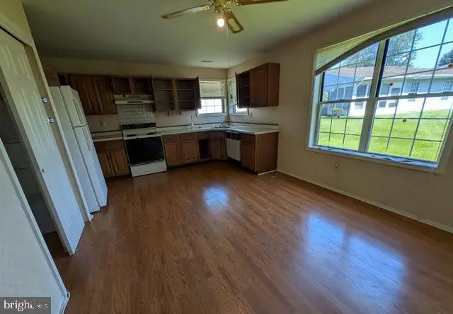 53 Deep Hollow Ln N, Columbus, NJ 08022 - #2