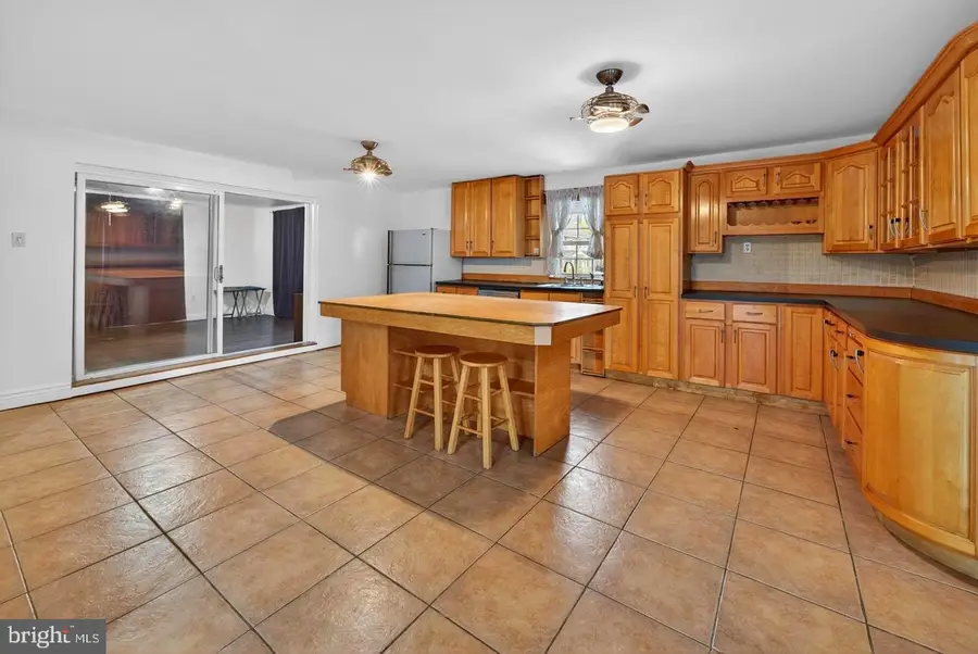 4517 Route 130 S, Burlington, NJ 08016 - #2