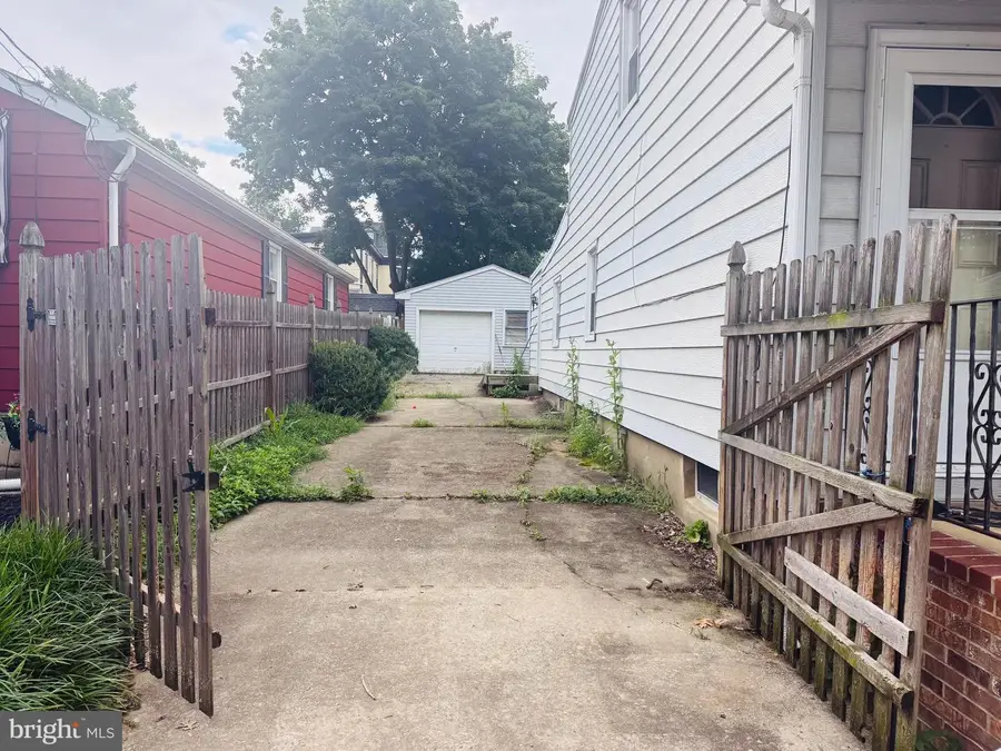 347 Oliver St, Bordentown, NJ 08505 - #2