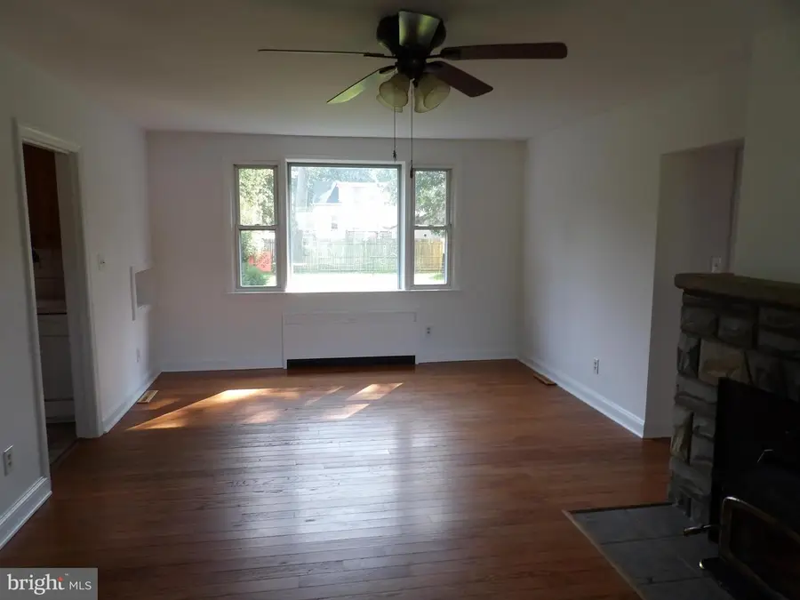 107 Pine Ln, Hainesport, NJ 08036 - #3