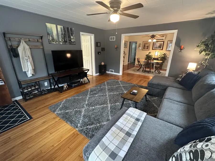 239 Washington St, Fieldsboro, NJ 08505 - #3